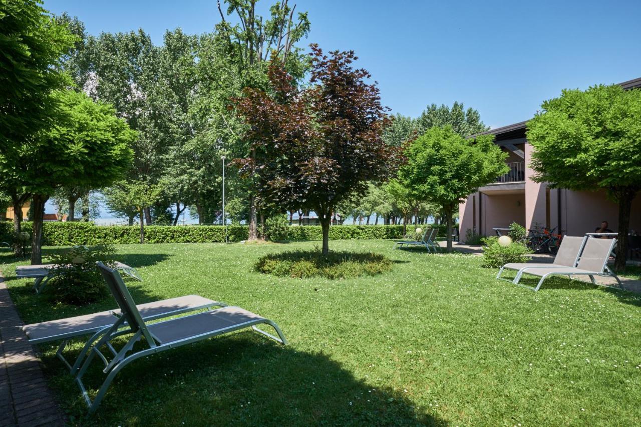 °HOTEL VILLAGGIO TURISTICO LUGANA MARINA SIRMIONE 3* (Włochy) - od 455 ...